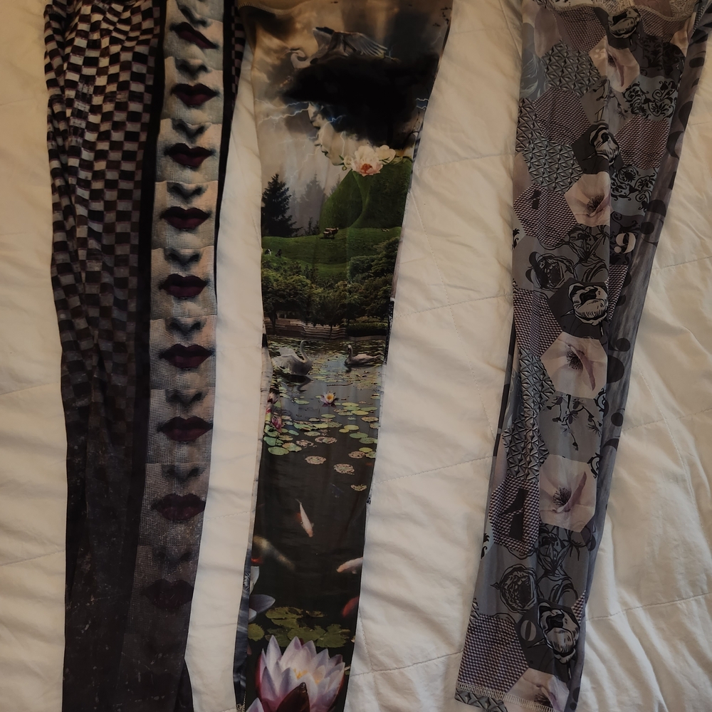 Artistic Patterned Leggings Set